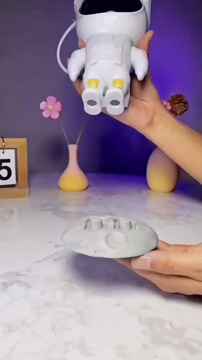 Astronaut Galaxy Projector Grab It Go